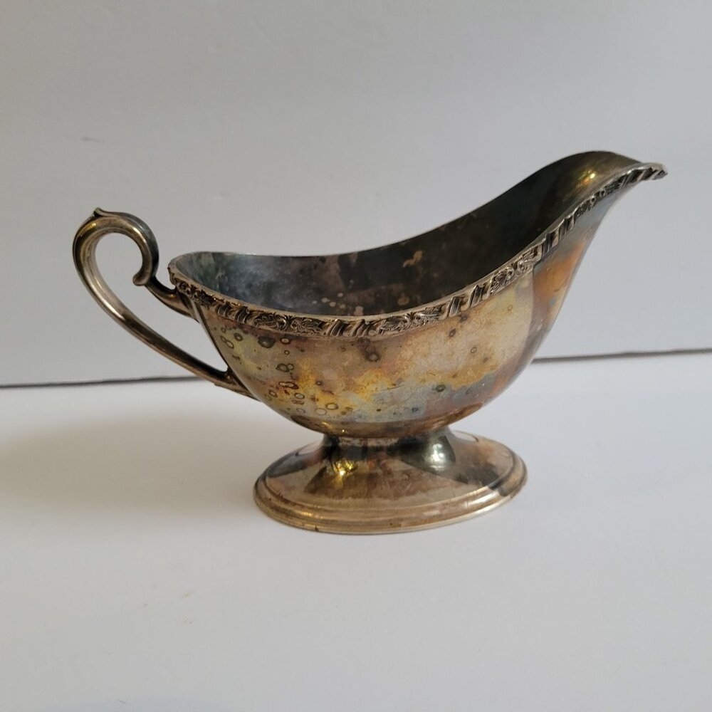 Vintage Silver Plate Gravy Boat With Ornate Handle & Scalloped Edges 4.5" Height